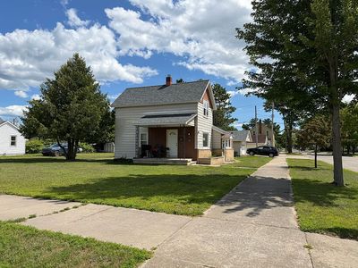 Property at 427 Minnesota Ave, Gladstone, MI