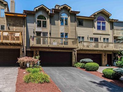 1041 Greystone Cir