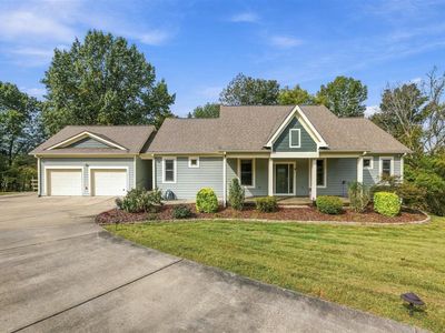 332 Phoenix Dr