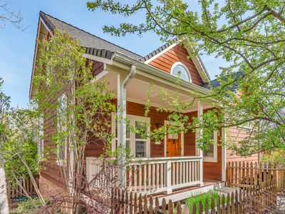 2299 Siskiyou Blvd
