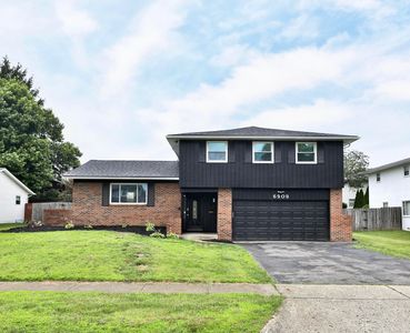 6909 Starfire Dr