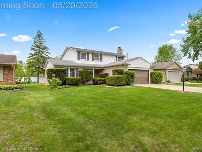 6873 Carriage Hills Dr