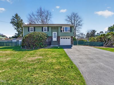 2 Maple Drive