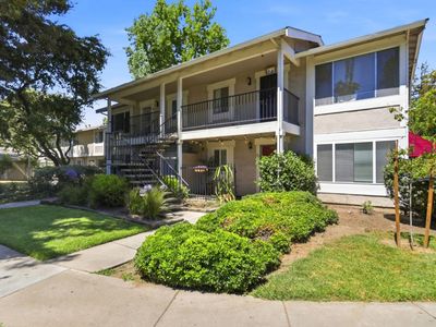 30 Muirfield Ct