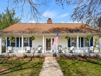 125 Court Dr