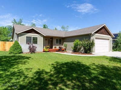 87 Clinton Ln