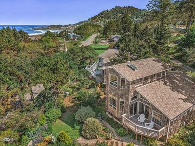 647 Pacific View Dr
