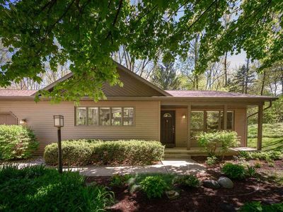 8029 Shag Bark Circle