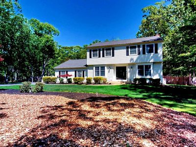 3 Colonial Ct