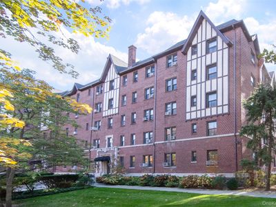 622 Pelhamdale Avenue #16