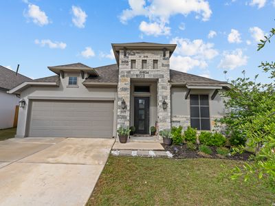1102 Cadogan Squire