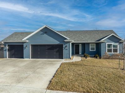 Property at 3399 Edgebrooke Dr, Marion, IA