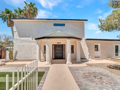 1494 E Camero Ave