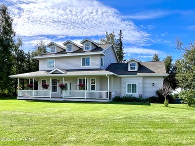 1440 Hidden Lane Cir