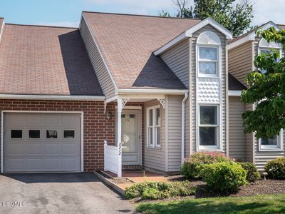 212 Birchtree Ln