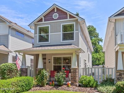 1042 N Government Way