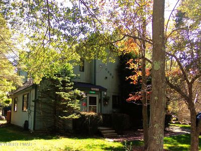 7924 Sleepy Hollow Dr