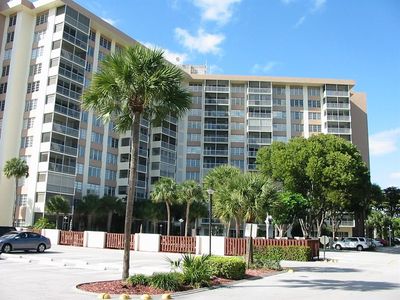 10777 W Sample Rd #402