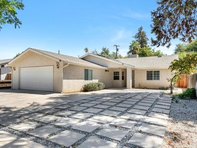 413 S Villa Ave