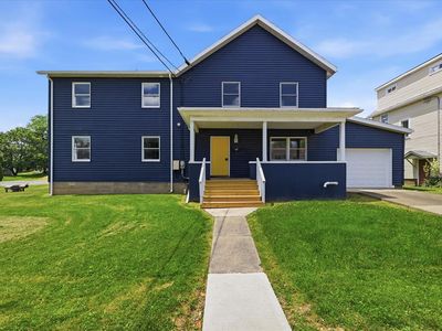 110 Grand Ave