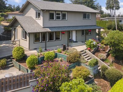 1389 BAYVIEW AVE