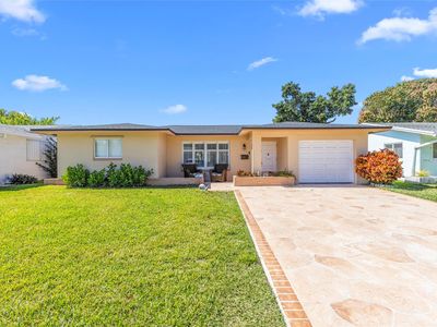 5607 NW 49th Avenue