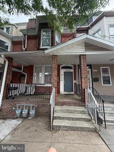 1220 W 4th St