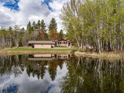 565 Chickadee Ln