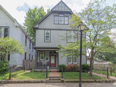 19 Chandler Ave