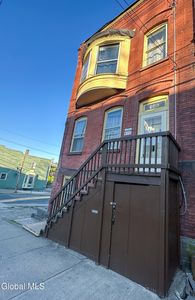 146 Lark Street