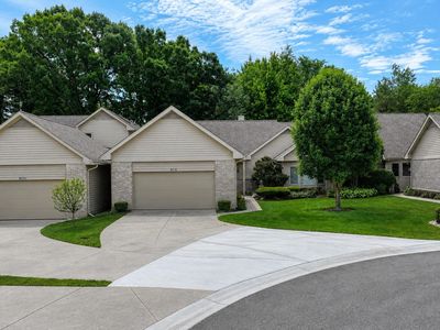 8116 Hawkcrest Dr