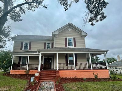 926 S Main St