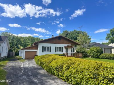 Property at 2468 Buckland Ave, Fremont, OH