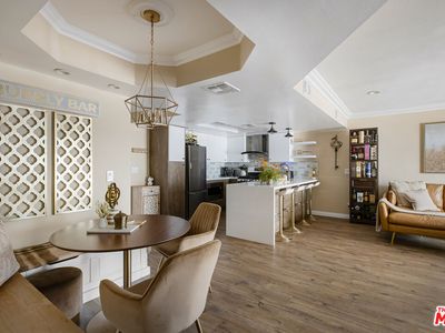 4760 Templeton St APT 3201