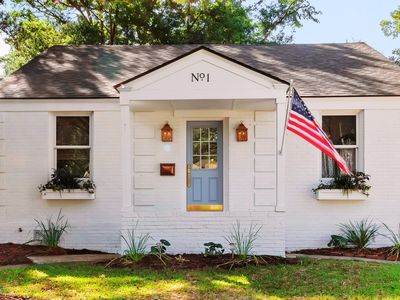 1 Colleton Dr