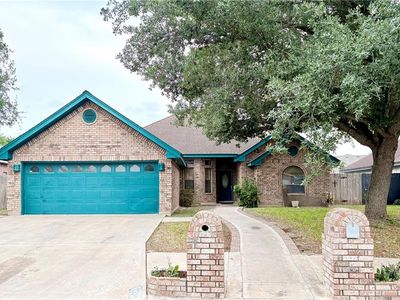 2218 Lawndale Rd
