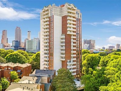 375 Ralph McGill Blvd NE APT 804