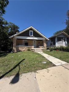 3416 E 58th Ter
