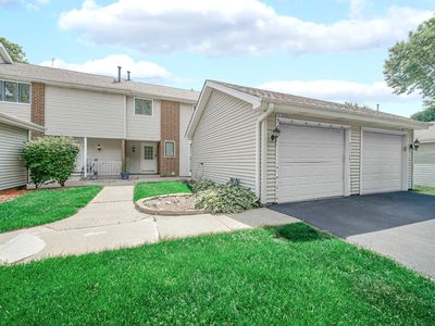 Property at 5S027 Pebble Beach Ct, Naperville, IL