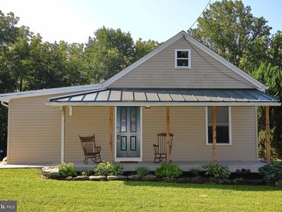 3878 Main St