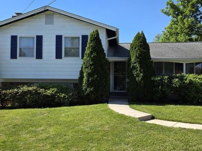 13607 Grenoble Dr