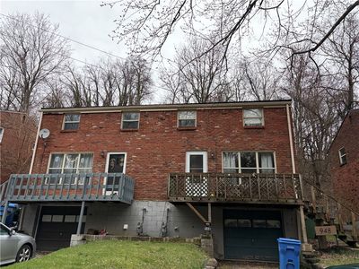 946-948 Sleepy Hollow Rd