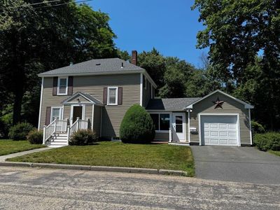 4 Wayne Avenue