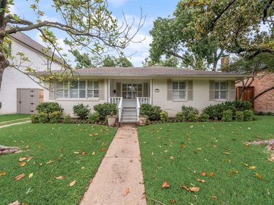 6727 Woodland Dr