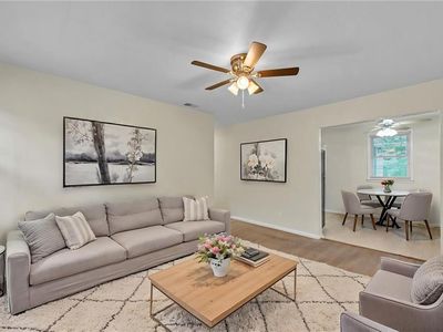 4567 Dora Cir