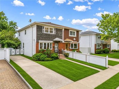 420 Doane Ave