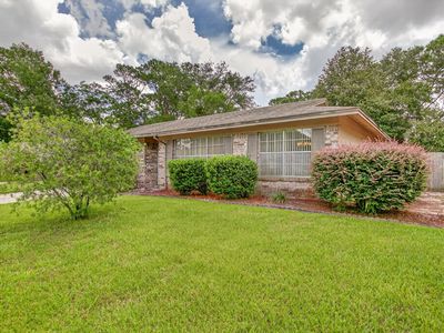 7422 Deepwood Dr S