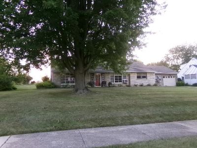 1104 S Benson Blvd
