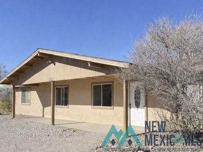 Property at 122 N Riverside Dr, Truth Or Consequences, NM