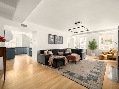 160 Henry St #3C